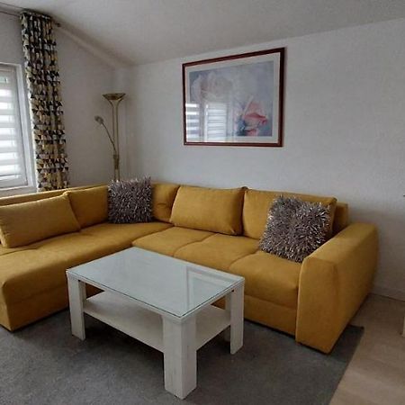 Ferienwohnung Apartman Laura Zadar Exterior foto