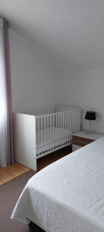Ferienwohnung Apartman Laura Zadar Exterior foto